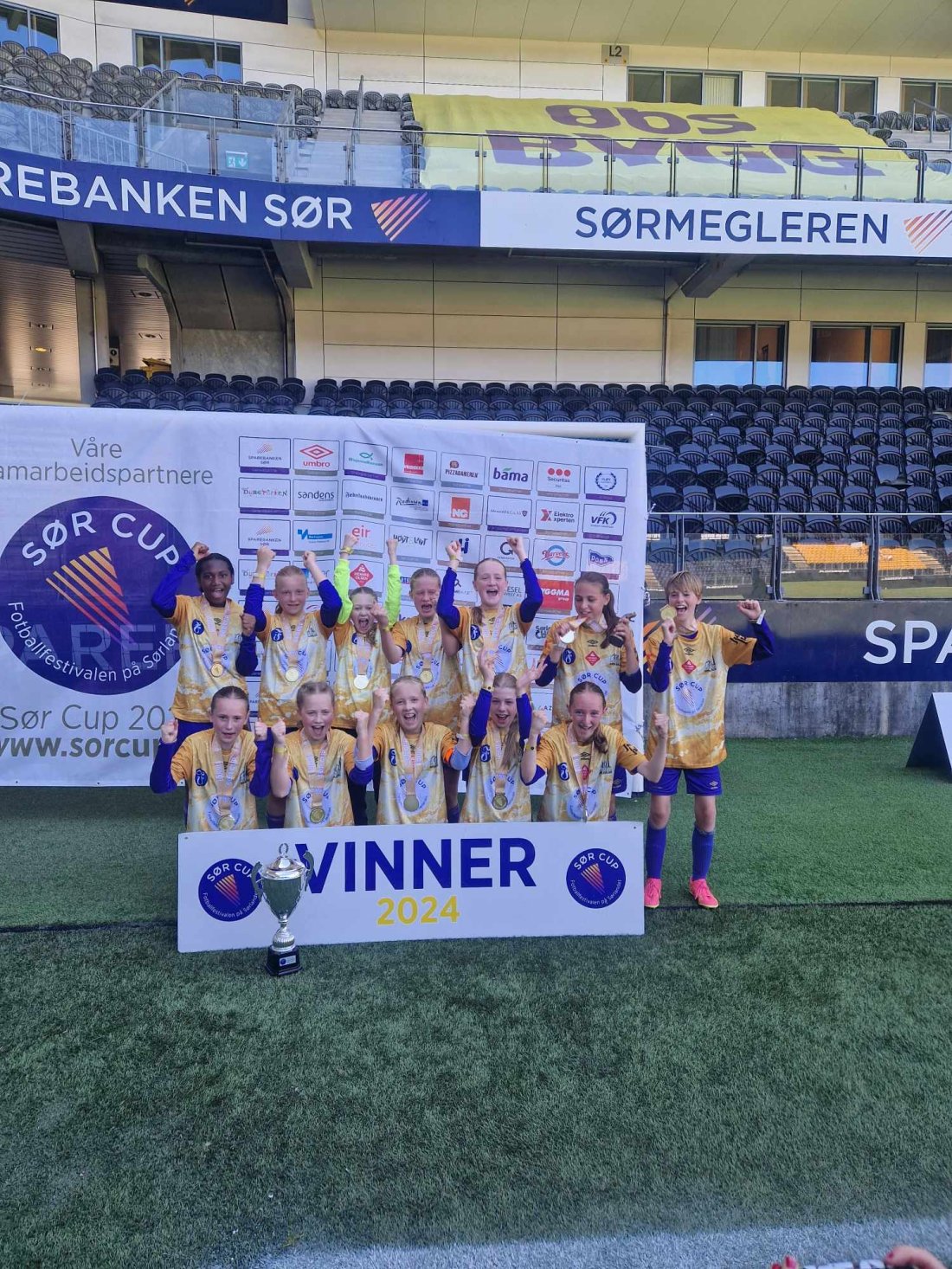 J13 vinner sør cup 2024 bilde 2.jpg